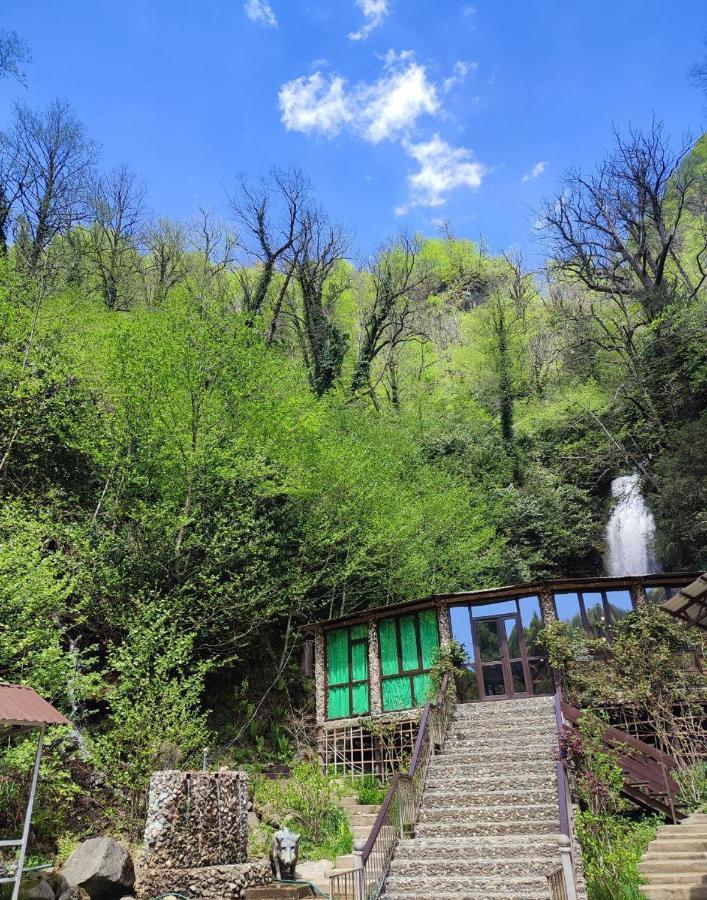 Bed and Breakfast Гостевой Дом "Амза" Tqvarcheli Exterior foto